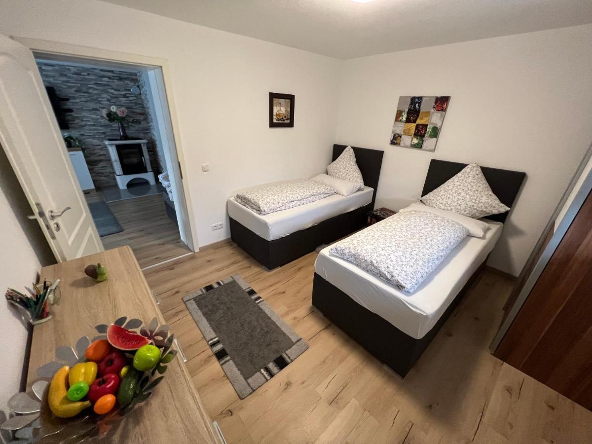 Terrassenwohnung in Estenfeld bei Würzburg Exterior foto