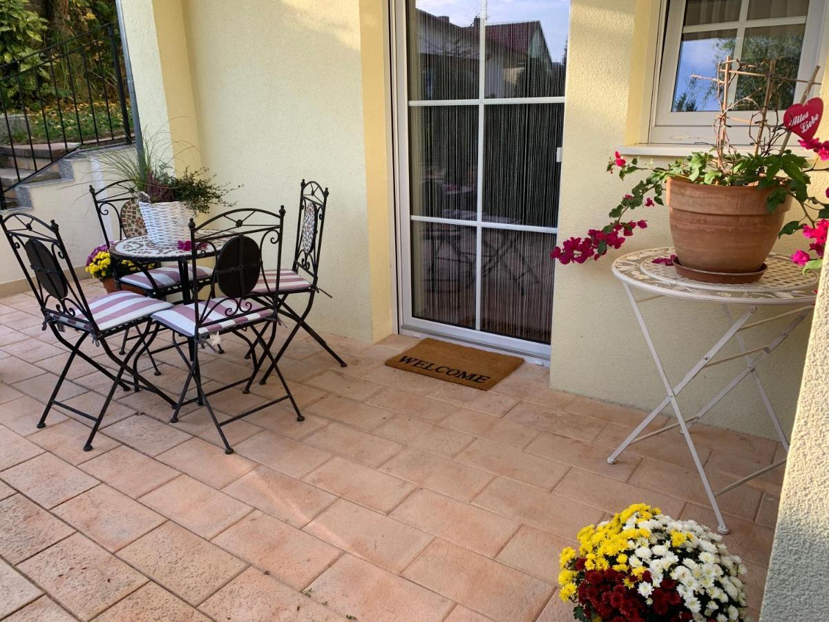 Terrassenwohnung in Estenfeld bei Würzburg Exterior foto